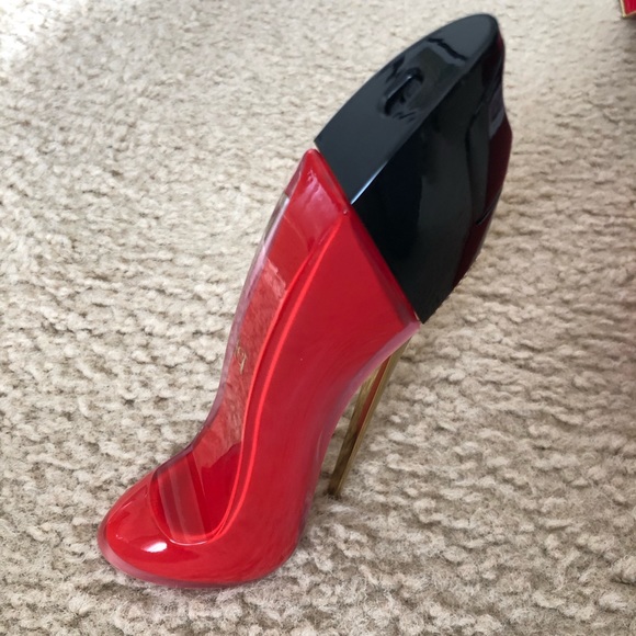 CAROLINA HERRERA Very Good Girl 80ml EDP Spray NIB - Picture 2 of 2